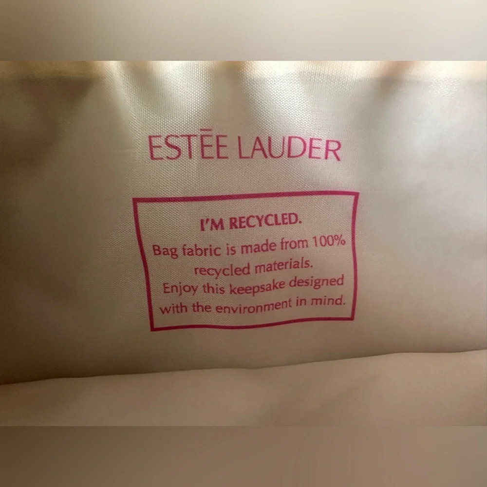 Estee Lauder‎ pouch 👝 - Picture 4 of 6